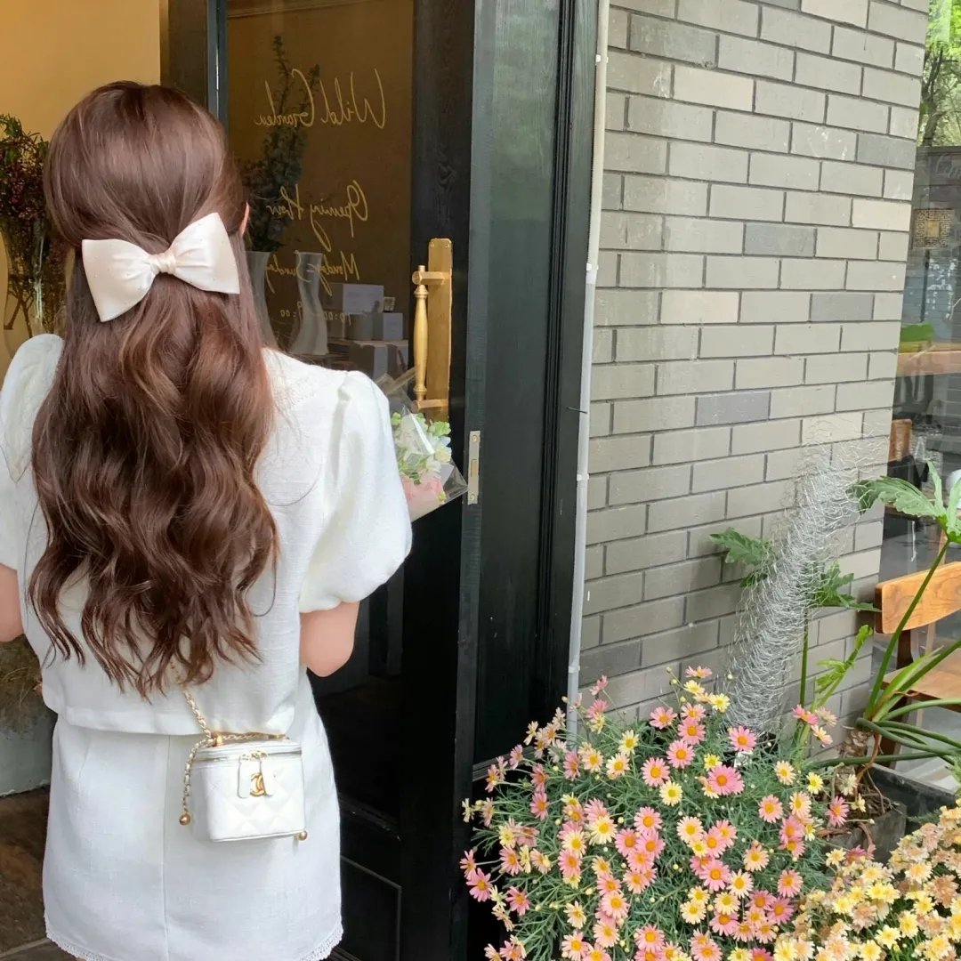 许我耀眼海报